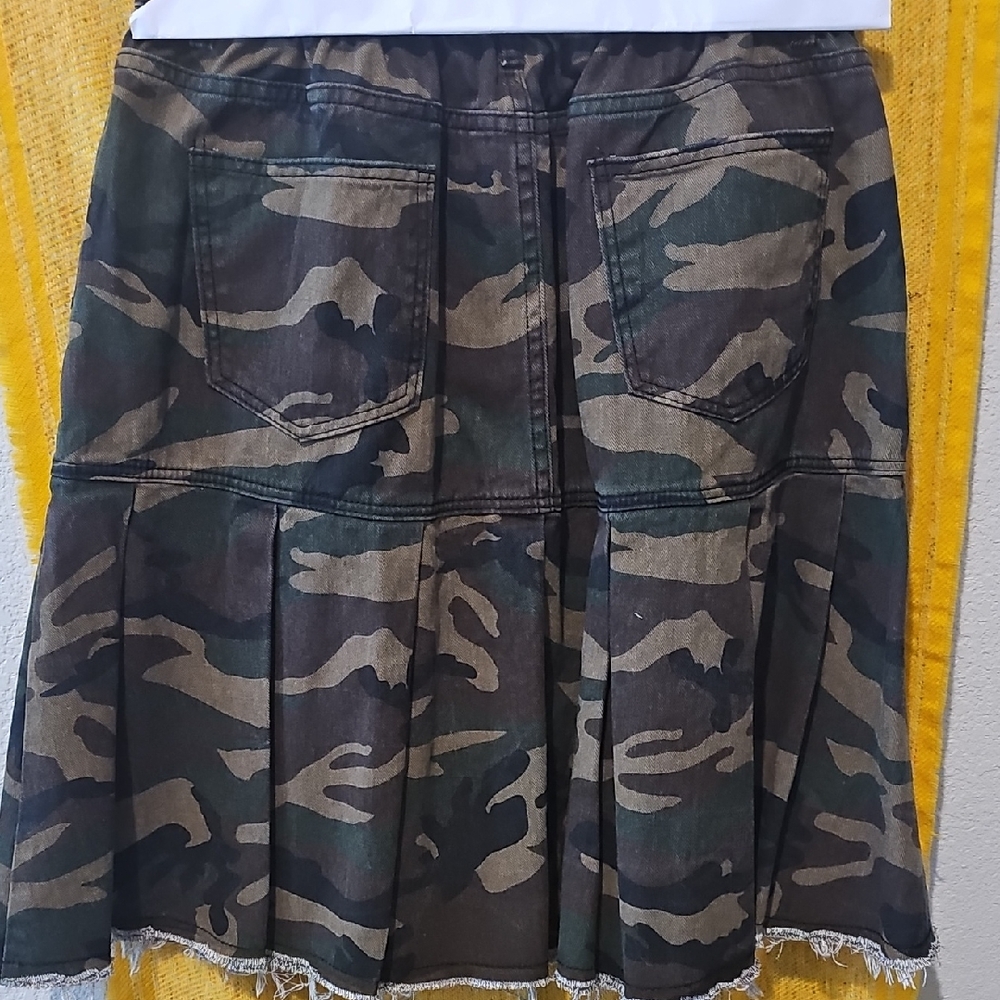 Camouflage Pleated Skirt
